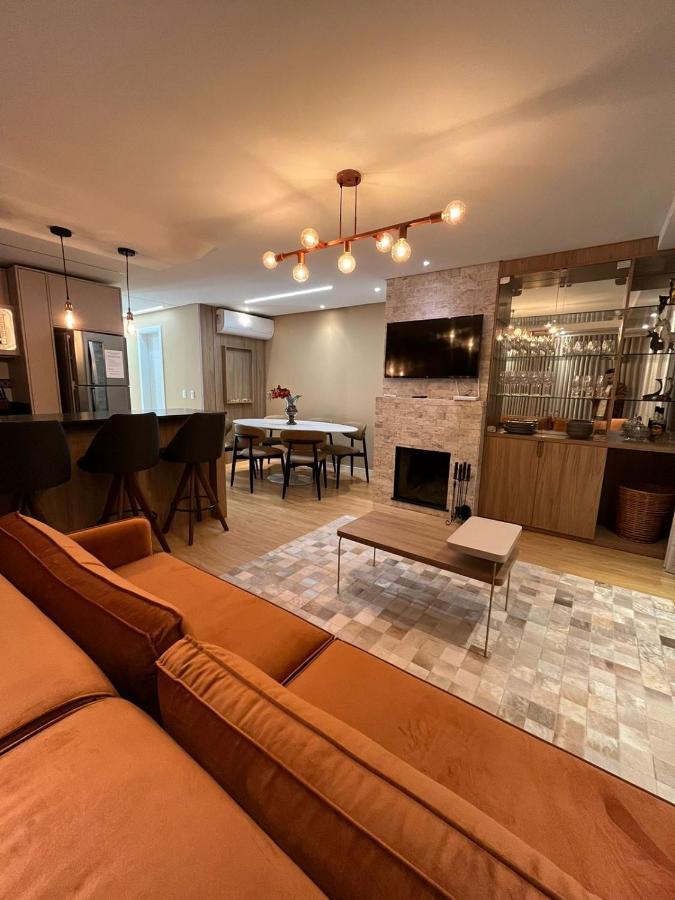 Apartamento Espetacular, 2 Suites, A 30M Da Rua Coberta Gramado Exterior foto