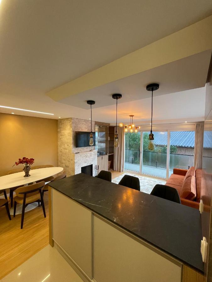 Apartamento Espetacular, 2 Suites, A 30M Da Rua Coberta Gramado Exterior foto